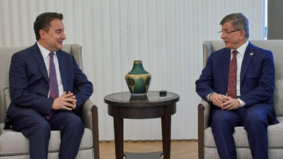 Babacan’dan Davutoğlu’na ziyaret