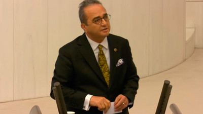 CHP'li Tezcan: En kıdemli hakimin yerine tombaladan çıkan hakimi koymaya çalışıyorsunuz