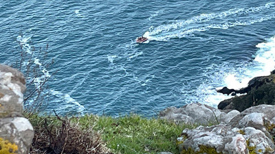 Deniz kenarından geçen vatandaşlar gördükleri karşısında dehşete kapıldı 