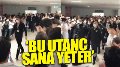 Doktoru darbeden uzman çavuş taburcu edilirken, sağlıkçılar alkışla protesto etti 