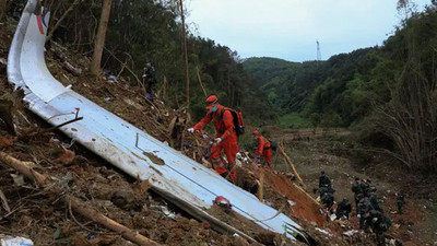 Düşen uçağın kara kutuları bulundu: Soru işaretleri kalkabilir