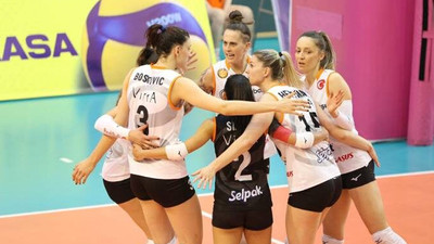 Eczacıbaşı Dynavit CEV Kupası'nda mutlu sona ulaştı