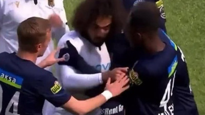 Eski Fenerbahçeli oyuncu, taraftarla tartışınca kadro dışı bırakıldı