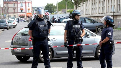 Fransa'da terör alarmı: Bakanlık binası tahliye edildi