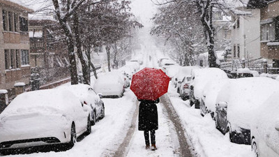 Kar altındaki İstanbul için yeni uyarı! Vali saat verdi