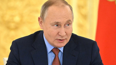 Putin’den medyaya ağır darbe: CNN ve BBC cevap verdi