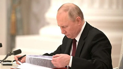 Rus profesörden flaş Putin iddiası: Yakınlarını sakladı