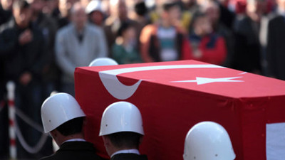 Servis aracı devrildi: Şehit ve yaralılar var...