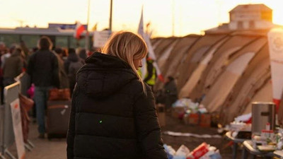 Ukraynalı genç kadın savaştan kaçtı, iki kişinin tecavüzüne uğradı