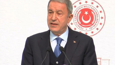 Bakan Akar'dan kritik açıklama: Putin ile Zelenskiy bir araya gelecek mi?