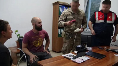 Batman'da ABD'li turistlerin aracı soyuldu