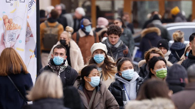 Bilim insanları Omicron’un yeni belirtisini açıkladı 