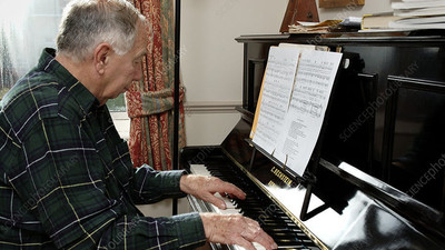 Bilimsel araştırma: Müzik 60 yaşından sonra da ruhun gıdası olmaya devam ediyor