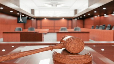 Eşini hastaneye götürmedi, tazminat ödeyecek! Emsal nitelikte boşanma davası kararı