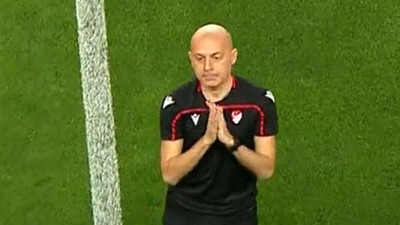 Haftalar sonra sahalara geri dönen hakem Cüneyt Çakır'a taraftarlardan büyük destek