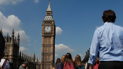 İngiltere'de işsizlik oranı son iki yılın en düşük seviyesinde