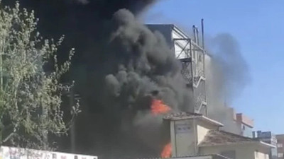 İstanbul'da yürekleri ağza getiren yangın! Çevre illerden itfaiye ekibi geldi