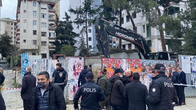 Kadıköy'de istinat duvarı çöktü 
