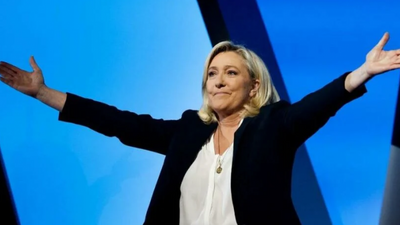 Le Pen’den islamofobik girişim: Başörtüsü takılmasını yasaklayan bir yasa tasarısı hazırladık