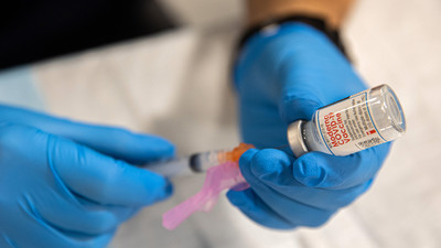 Moderna aşıları için flaş gelişme: Toplatılıyor