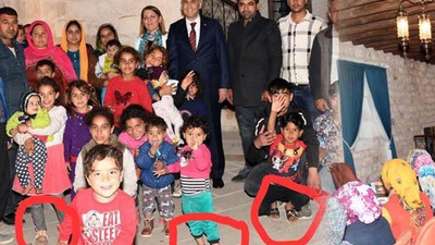 Valiliğin Dünya Romanlar Günü'nde paylaştığı fotoğraf yürek burktu