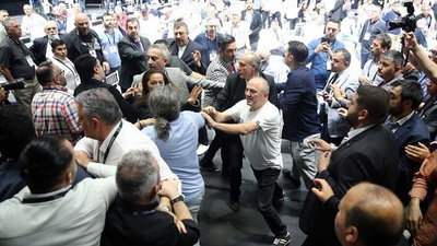 Beşiktaş Kulübü mali genel kurulunda kavga çıktı