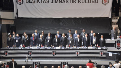 Beşiktaş'ta Ahmet Nur Çebi ve yönetimi ibra edildi