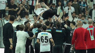 Beşiktaş'ta Domagoj Vida, omuzlarda uğurlandı
