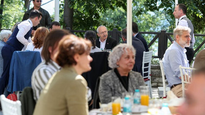 CHP lideri Kemal Kılıçdaroğlu, Gezi Parkı Davası tutuklularının aileleri ile bir araya geldi