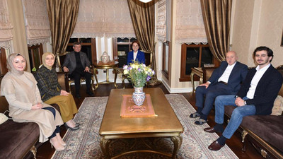 Davutoğlu ailesinden Meral Akşener'e bayram ziyareti