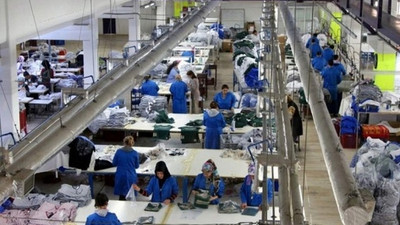 Emekçiler çok çalışıyor az kazanıyor