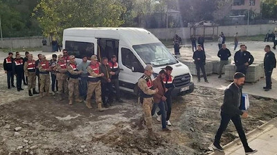 Göçmen kaçakçılarına operasyon: 8 şüpheli tutuklandı