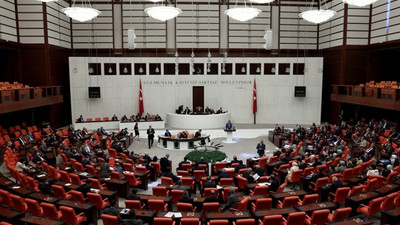 Kadına ve sağlık çalışanlarına yönelik şiddetin önlenmesine ilişkin kanun Meclis'ten geçti