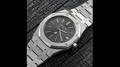 Mushuklar orgazm bilan siyishmoqda Mushuklar orgazm bilan siyishmoqda