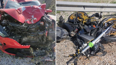 Motosikletle otomobilin çarpıştığı feci kazada 2 ölü