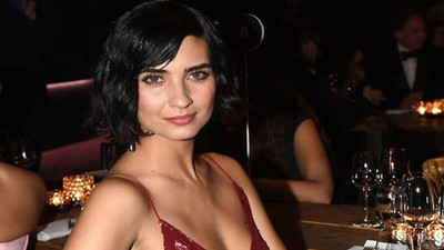 Tuba Büyüküstün'ün paylaşımı sosyal medyada gündem oldu: O aşık olduğum adam...