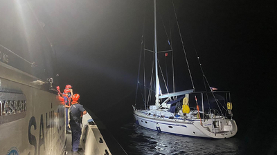 Yelkenli tekne ile İtalya'ya kaçmak isterken yakalandılar