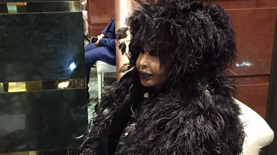 Bülent Ersoy'a hazırlanacak 'asansörlü' ve 'şifreli' mezar için 1.5 milyon lira harcanacak