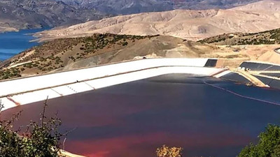 Siyanür sızıntısıyla ilgili bakanlık ve şirket yöneticileri hakkında suç duyurusu 