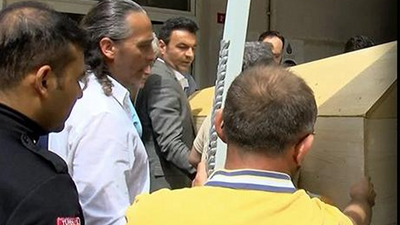 Türk sinemasının efsanesi Cüneyt Arkın’ın cenazesi ailesine teslim edildi