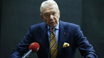 Uğur Dündar, "okurken hem üzüldüm, hem de güldüm" dediği olayı anlattı 