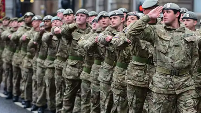 Üst düzey İngiliz generalden 'savaşa hazırlanın' uyarısı