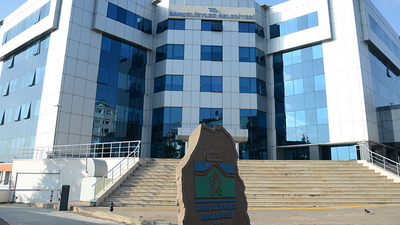 AKP'li başkanın dağıttığı bayram hediyesinin içinden çıkanlar hayrete düşürdü