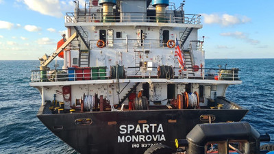 Boğaz'da gemi arızası: Trafik çift yönlü askıya alındı