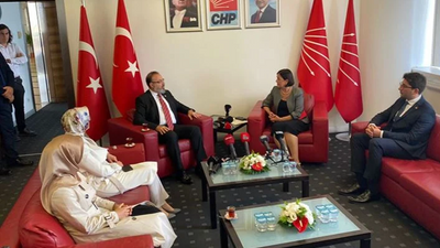 CHP ve AKP'nin bayramlaşmasında 'EYT' ve 'kurbanlık' atışması