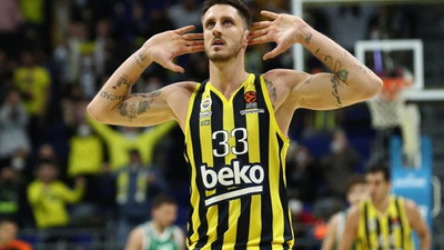 Fenerbahçe Beko'dan ayrılan Achille Polonara, Anadolu Efes ile anlaştı