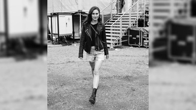 Finlandiya başbakanı rock festivalinde  