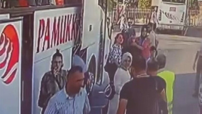 Kadın yolcu taksi olmadığı gerekçesiyle durak çalışanlarına saldırdı