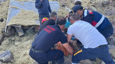 Kamyon şarampole uçtu: 3 kişi feci şekilde can verdi