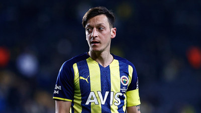 Mesut Özil cephesinden 'Fenerbahçe'den ayrıldı' iddialarına yanıt 
